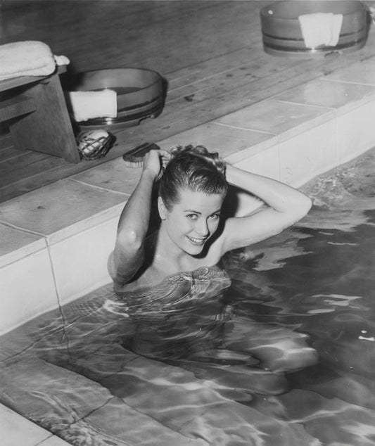 Grace Kelly in a Swimming Pool