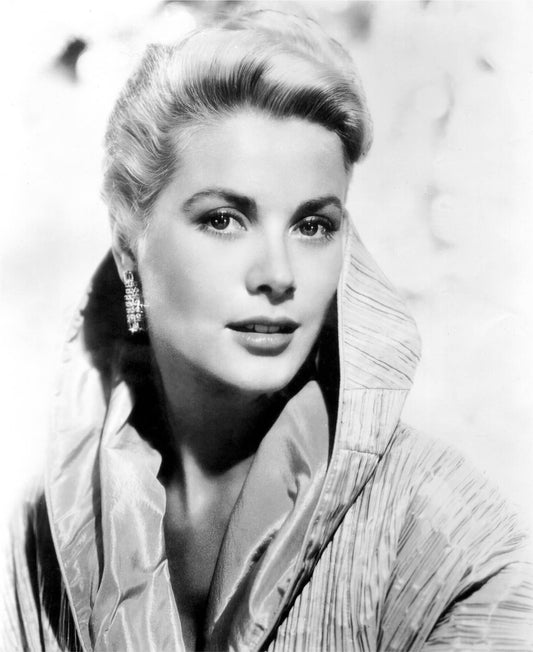 Grace Kelly: Stunning Elegance in the Studio