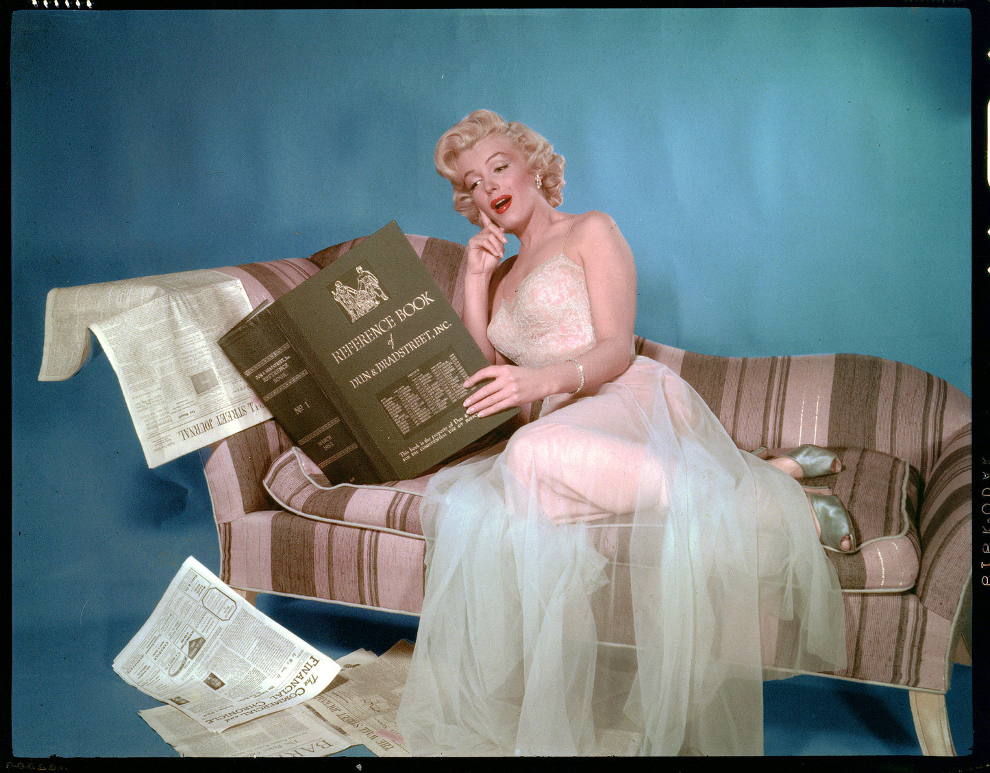 Marilyn Monroe Reading Reference Vintage Press Print